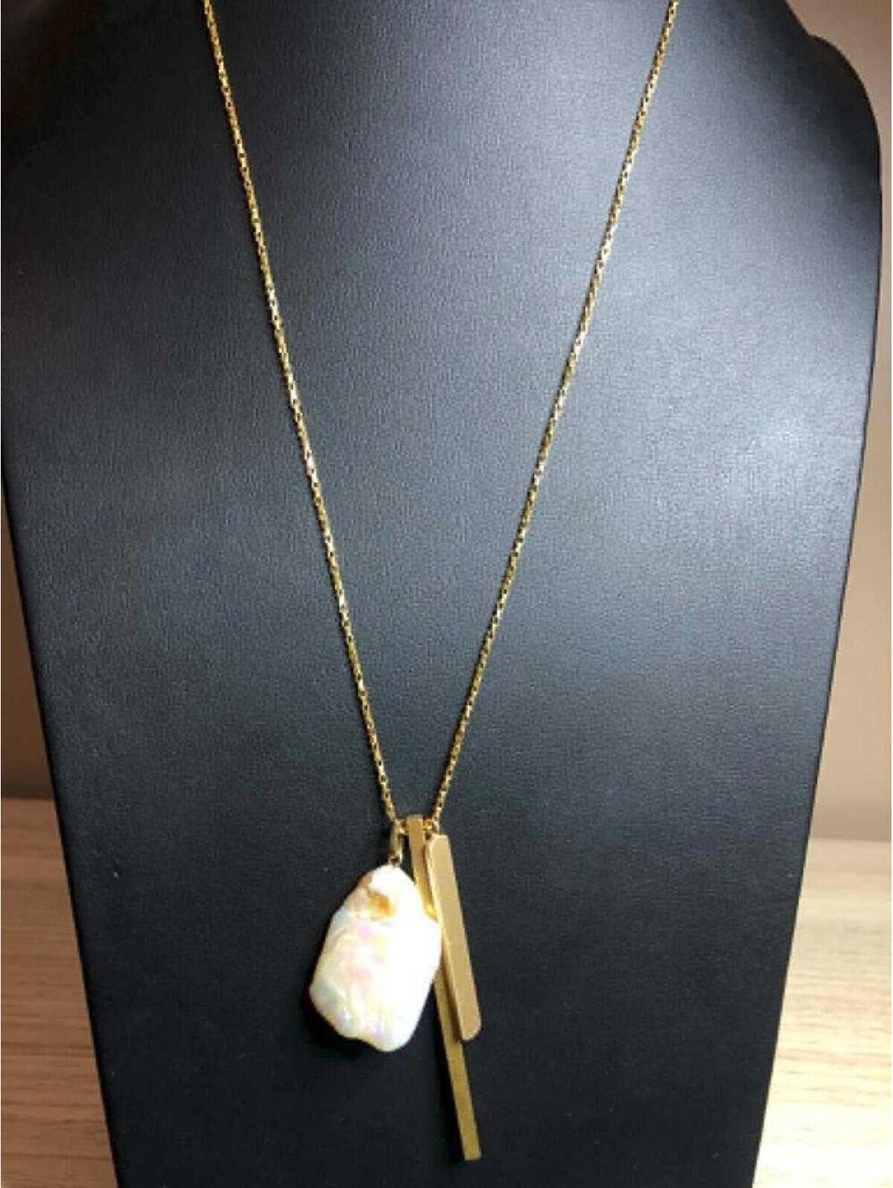 B4398 Serefina Baroque Pearl Bar Pendant 30" Gold Tone Modern Fashion Necklace
